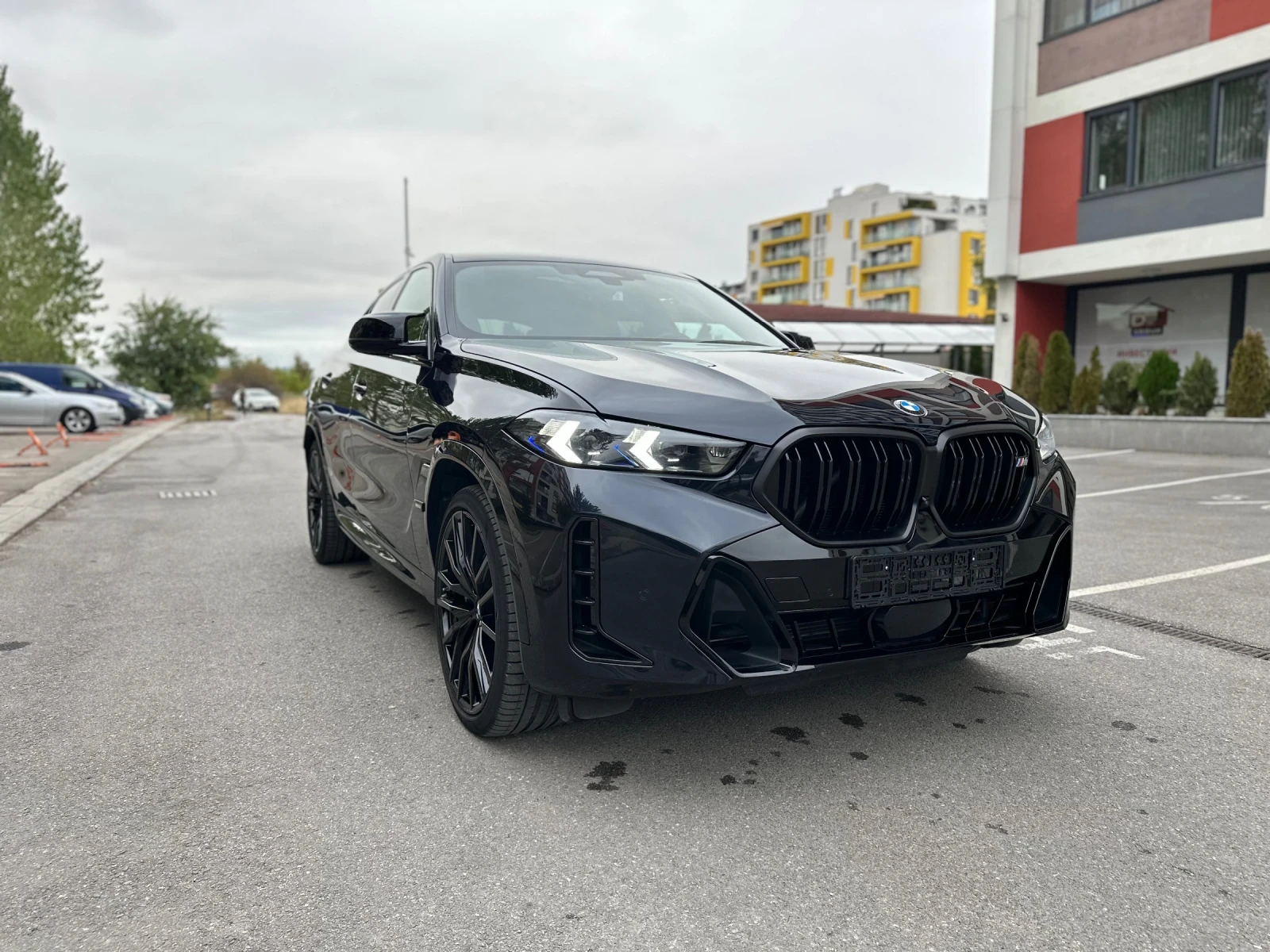 BMW X6 M60I * DISTRONIC * AMBIENT * LASER * 360 * H&K | Mobile.bg   1