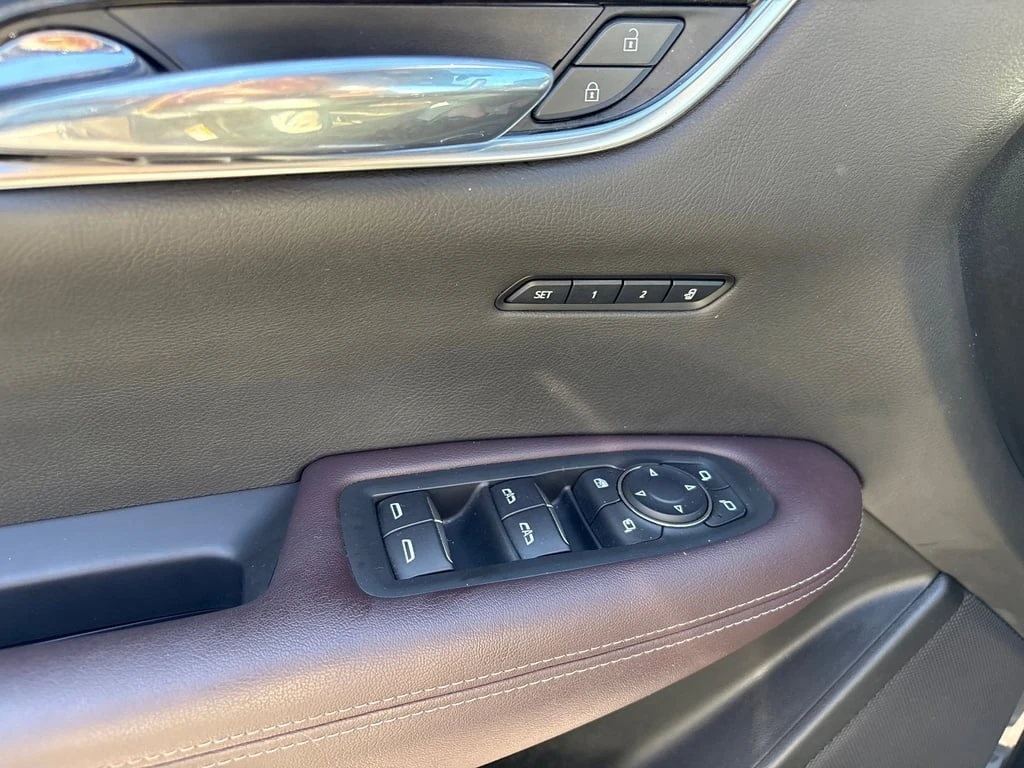 Cadillac XT6 * Premium Luxury AWD + 7 Pass + Sunroof + 1 Owner  | Mobile.bg � ����������� 11