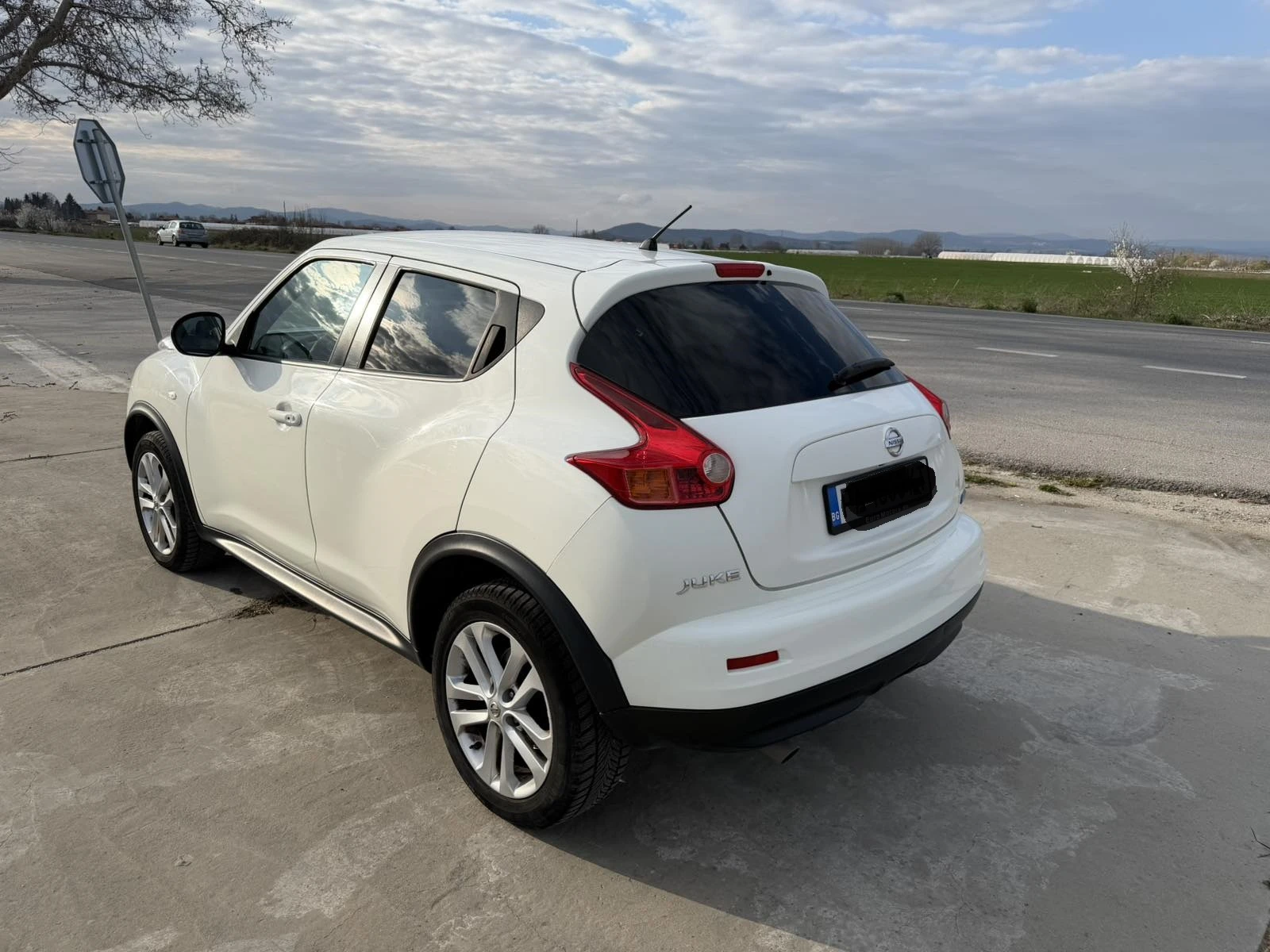 Nissan Juke 1.5 dCi 110 hp, снимка 7 - Автомобили и джипове - 53984850