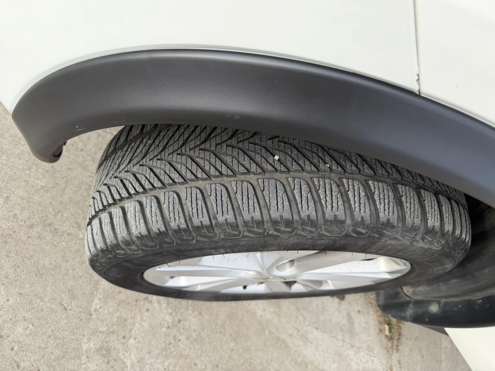 Nissan Juke 1.5 dCi 110 hp, снимка 13 - Автомобили и джипове - 53984850