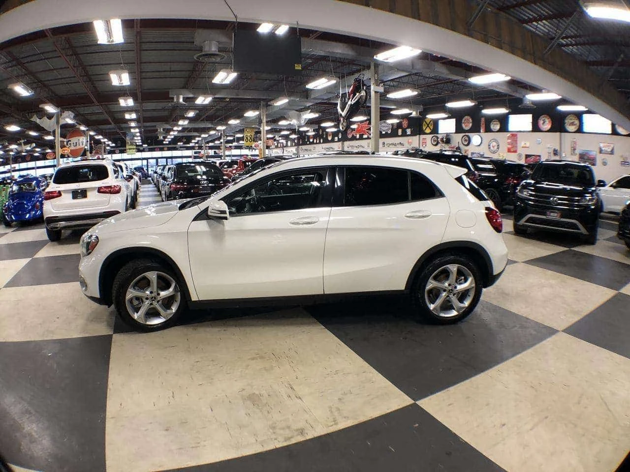 Mercedes-Benz GLA 4MATIC LEATHER PAN/ROOF CARPLAY B/SPOT CAM | Mobile.bg � ����������� 3