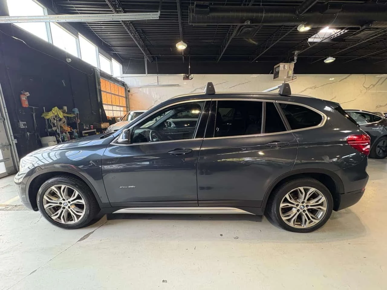 BMW X1 xDrive28i| Lane Assist| Подгреви| Memory| , снимка 8 - Автомобили и джипове - 54456647