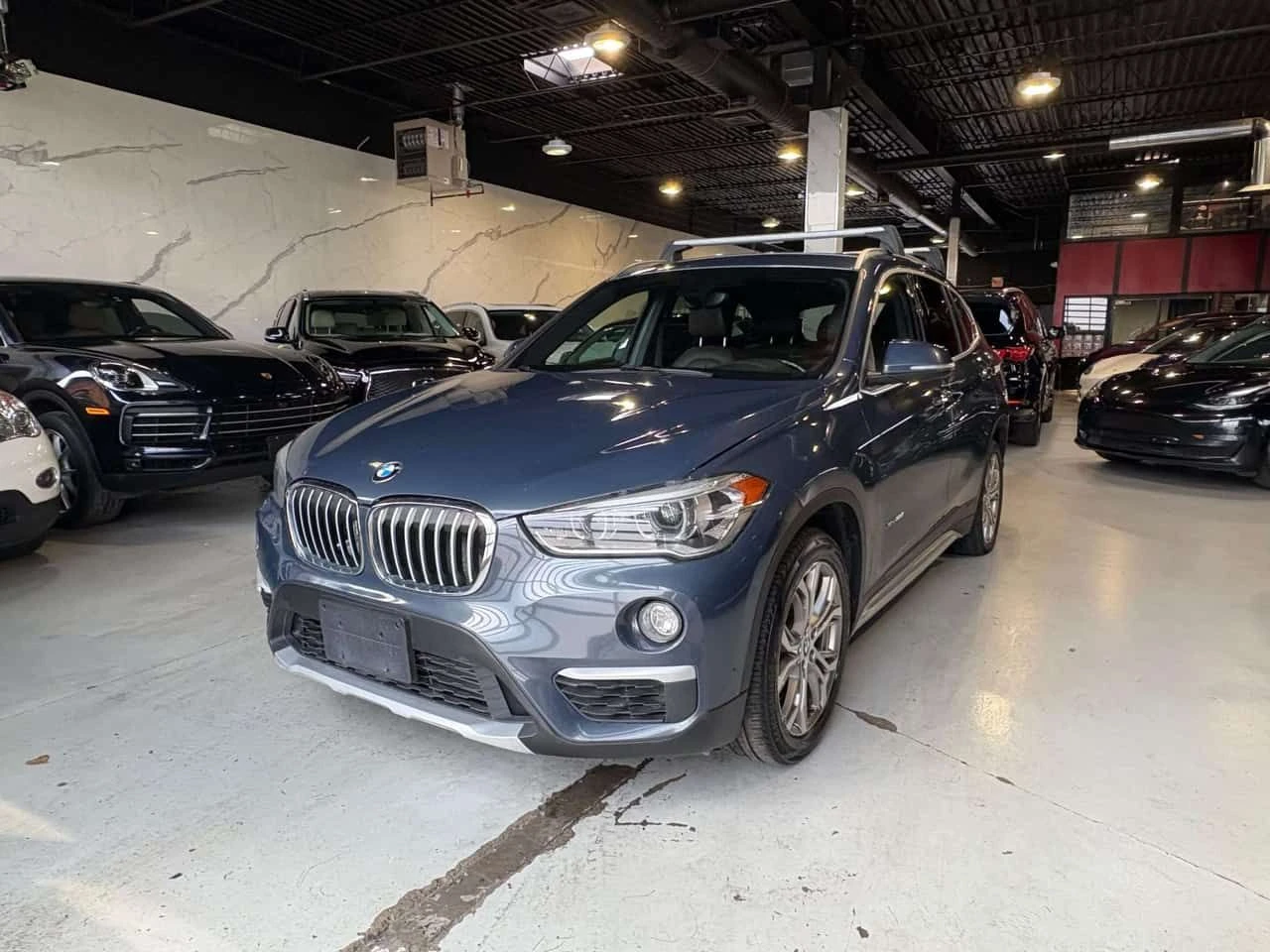 BMW X1 xDrive28i| Lane Assist| Подгреви| Memory| 