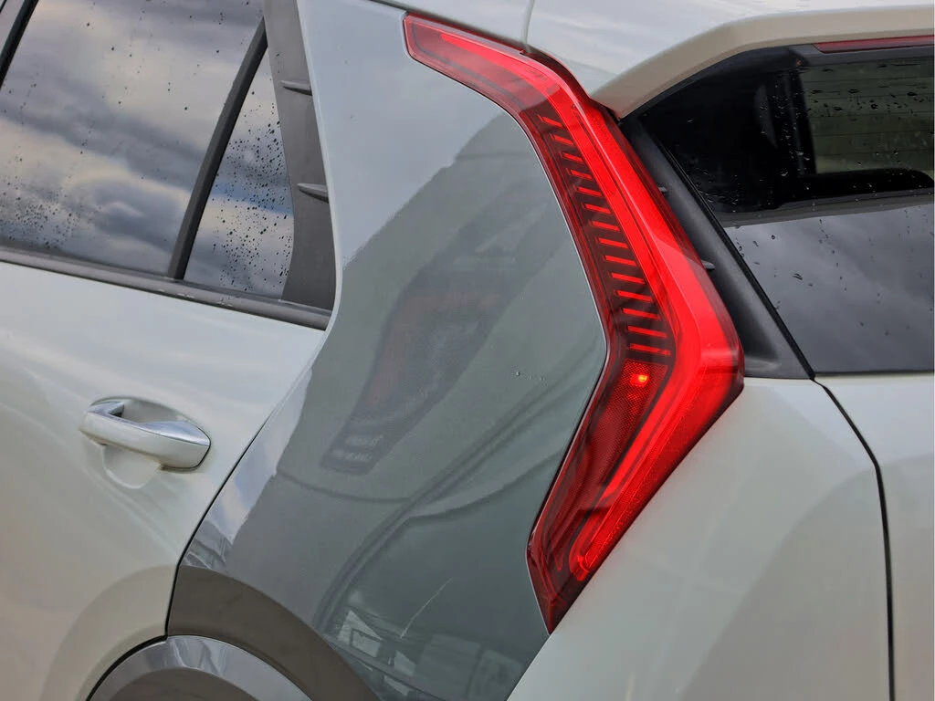 Kia Niro EV Wave FWD, снимка 7 - Автомобили и джипове - 54492151