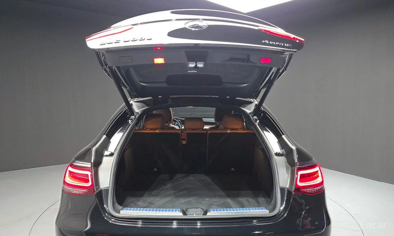 Mercedes-Benz GLC 300 4MATIC* COUPE* , снимка 14 - Автомобили и джипове - 54853478