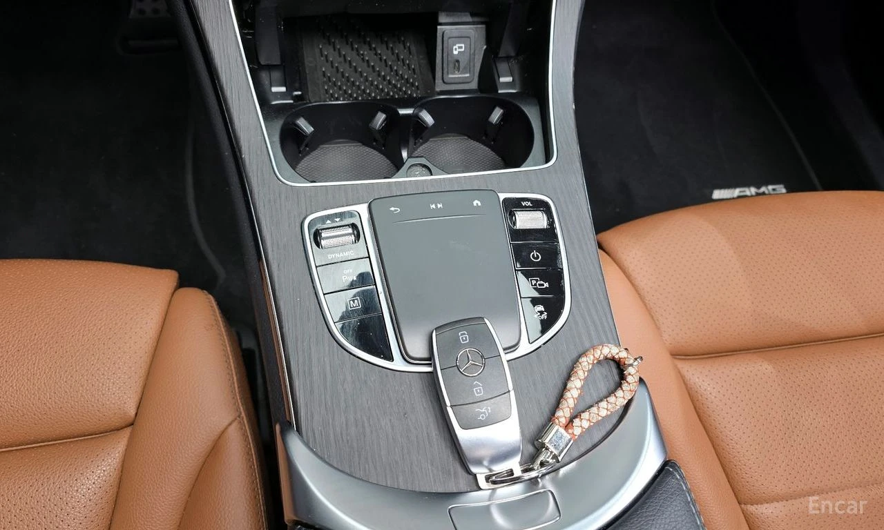 Mercedes-Benz GLC 300 4MATIC* COUPE* , снимка 6 - Автомобили и джипове - 54853478