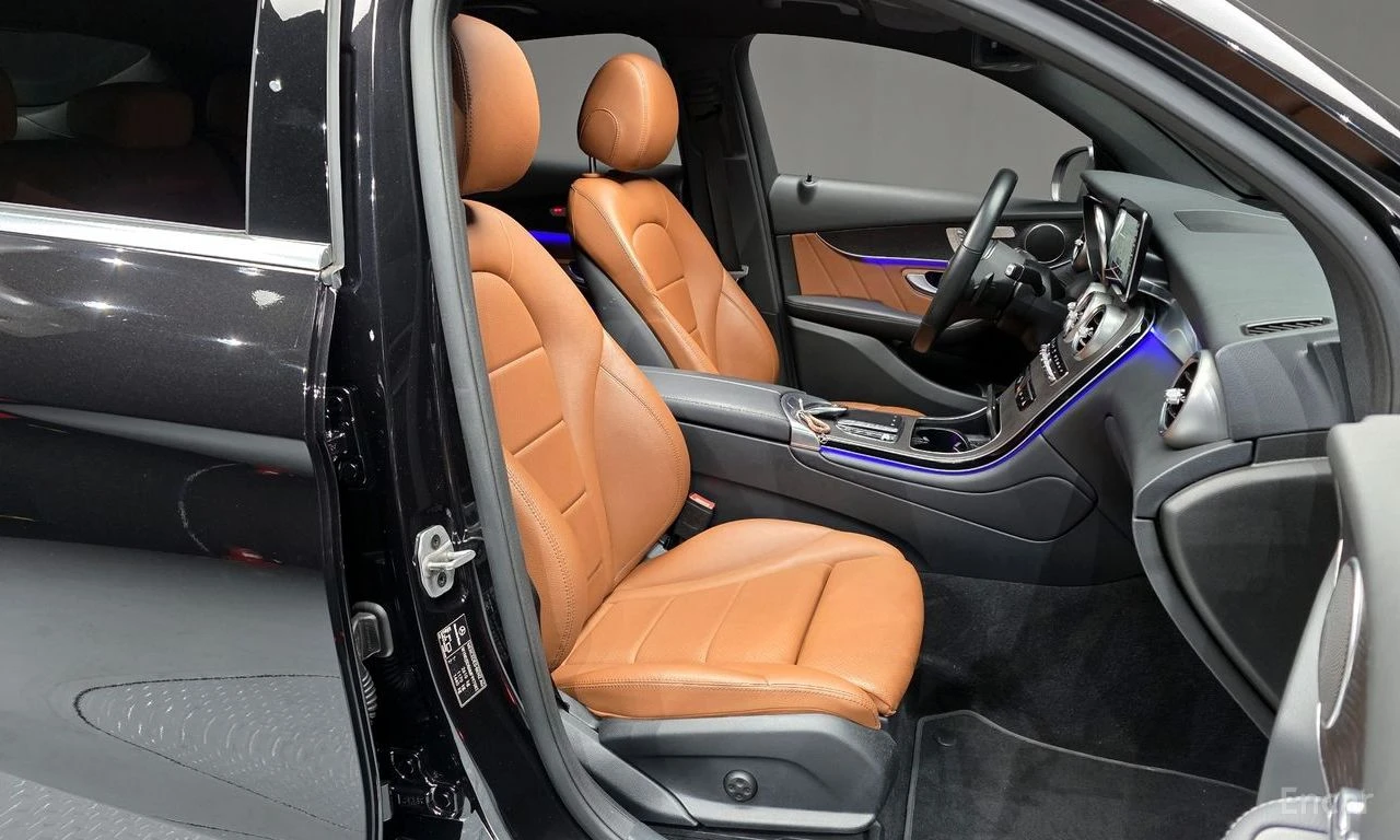 Mercedes-Benz GLC 300 4MATIC* COUPE* , снимка 11 - Автомобили и джипове - 54853478
