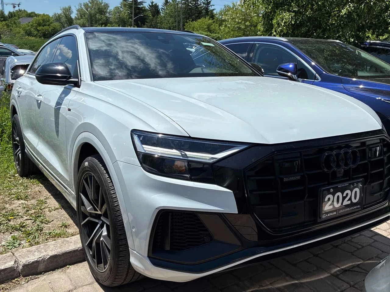 Audi Q8 * Progressiv S-line Black Optic* ОБДУХ* DIS* B&O* , снимка 3 - Автомобили и джипове - 54856626
