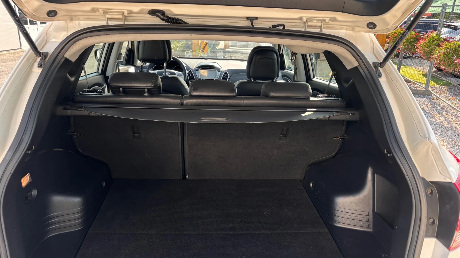 Hyundai IX35 Нов внос от Италия 1, 7 мотор , снимка 8 - Автомобили и джипове - 55210842