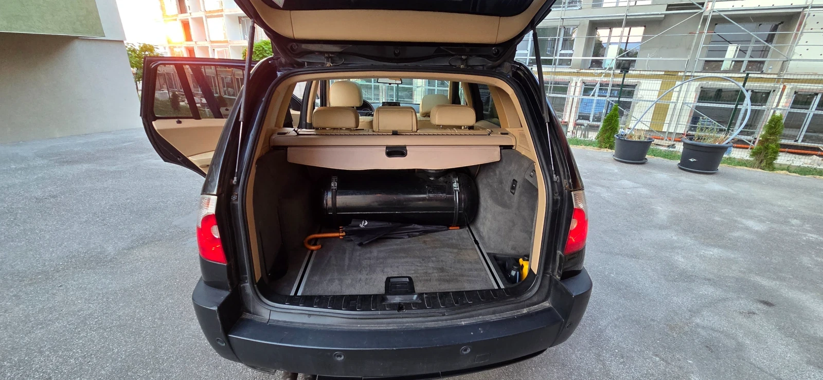 BMW X3 Газ/Бензин, снимка 10 - Автомобили и джипове - 55585541