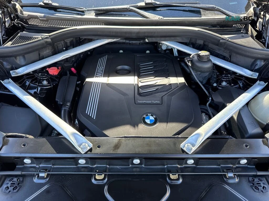 BMW X5 Laser * ACC * 360 * АвтоКредит * (ЦЕНА ДО БГ), снимка 4 - Автомобили и джипове - 56058501