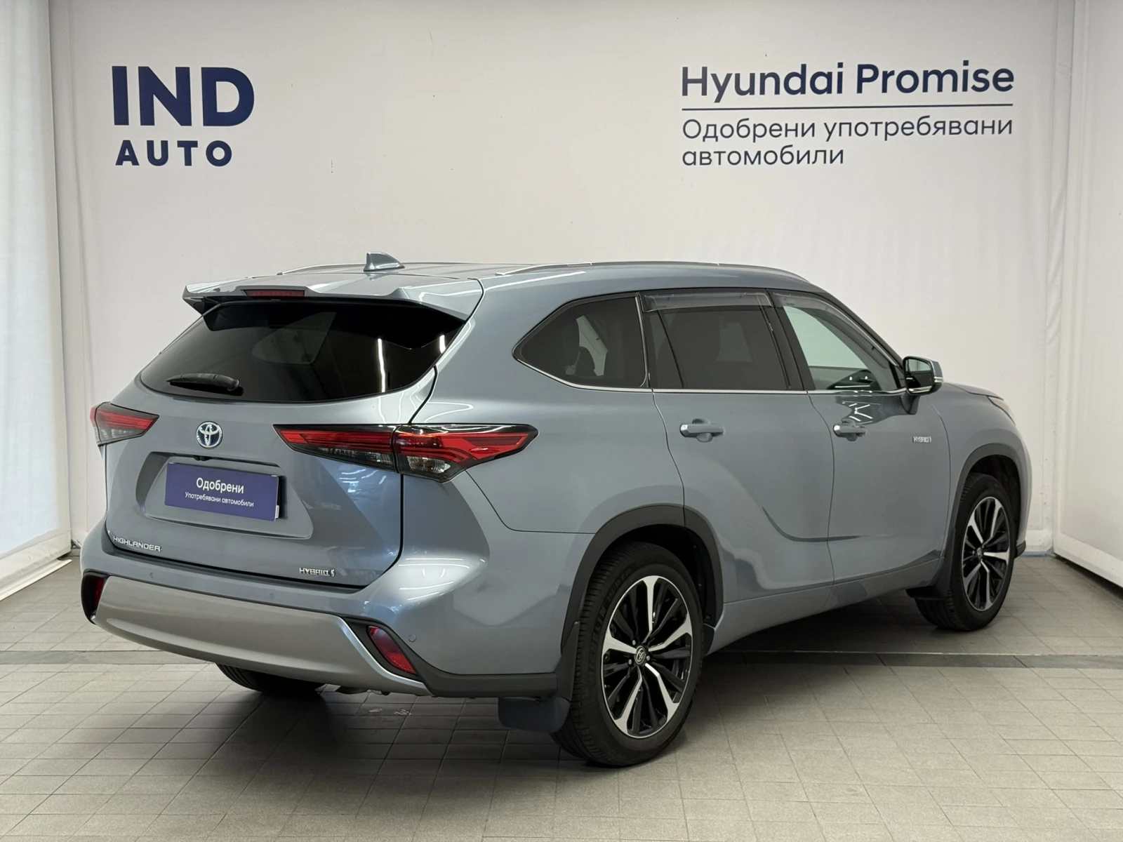 Toyota Highlander LUXURY Hybrid, снимка 4 - Автомобили и джипове - 56222923