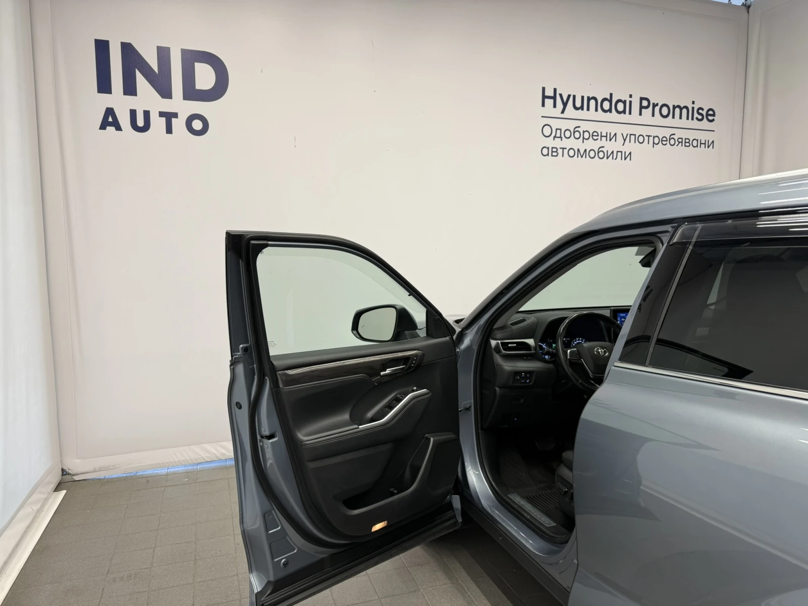 Toyota Highlander LUXURY Hybrid, снимка 8 - Автомобили и джипове - 56222923