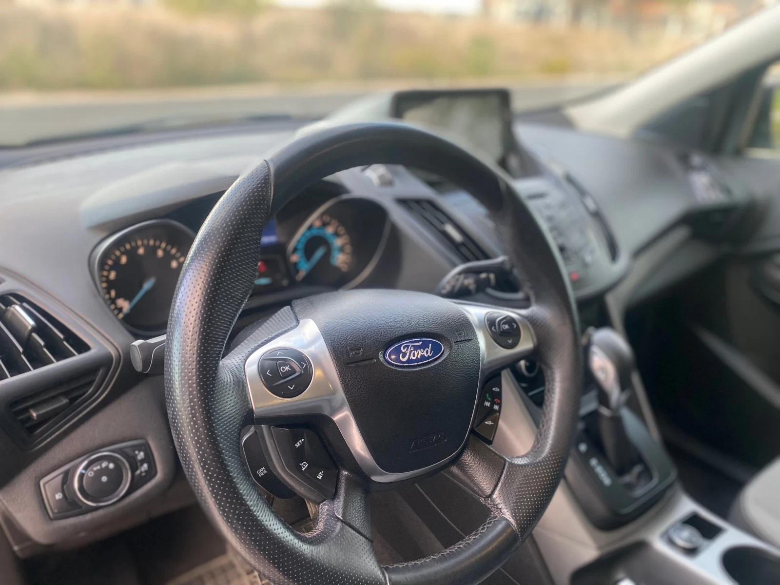 Ford Escape SE AWD, снимка 9 - Автомобили и джипове - 56278157