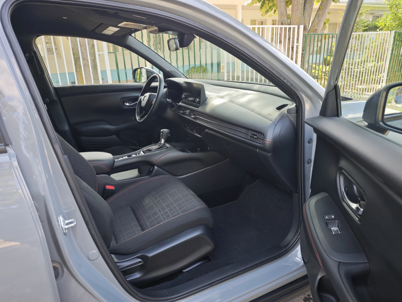 Honda Hr-v 4х4, снимка 10 - Автомобили и джипове - 56566011