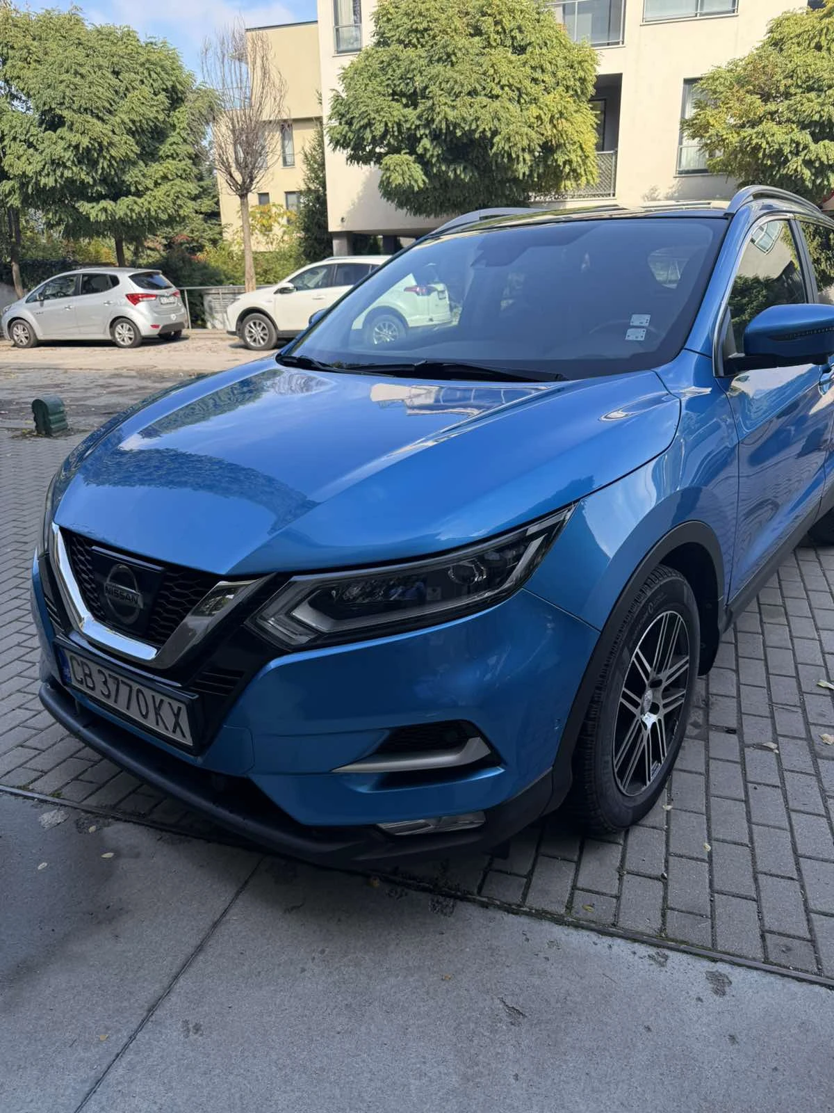 Nissan Qashqai 1.2 DIG-T Automatic Tekna, снимка 2 - Автомобили и джипове - 56583301