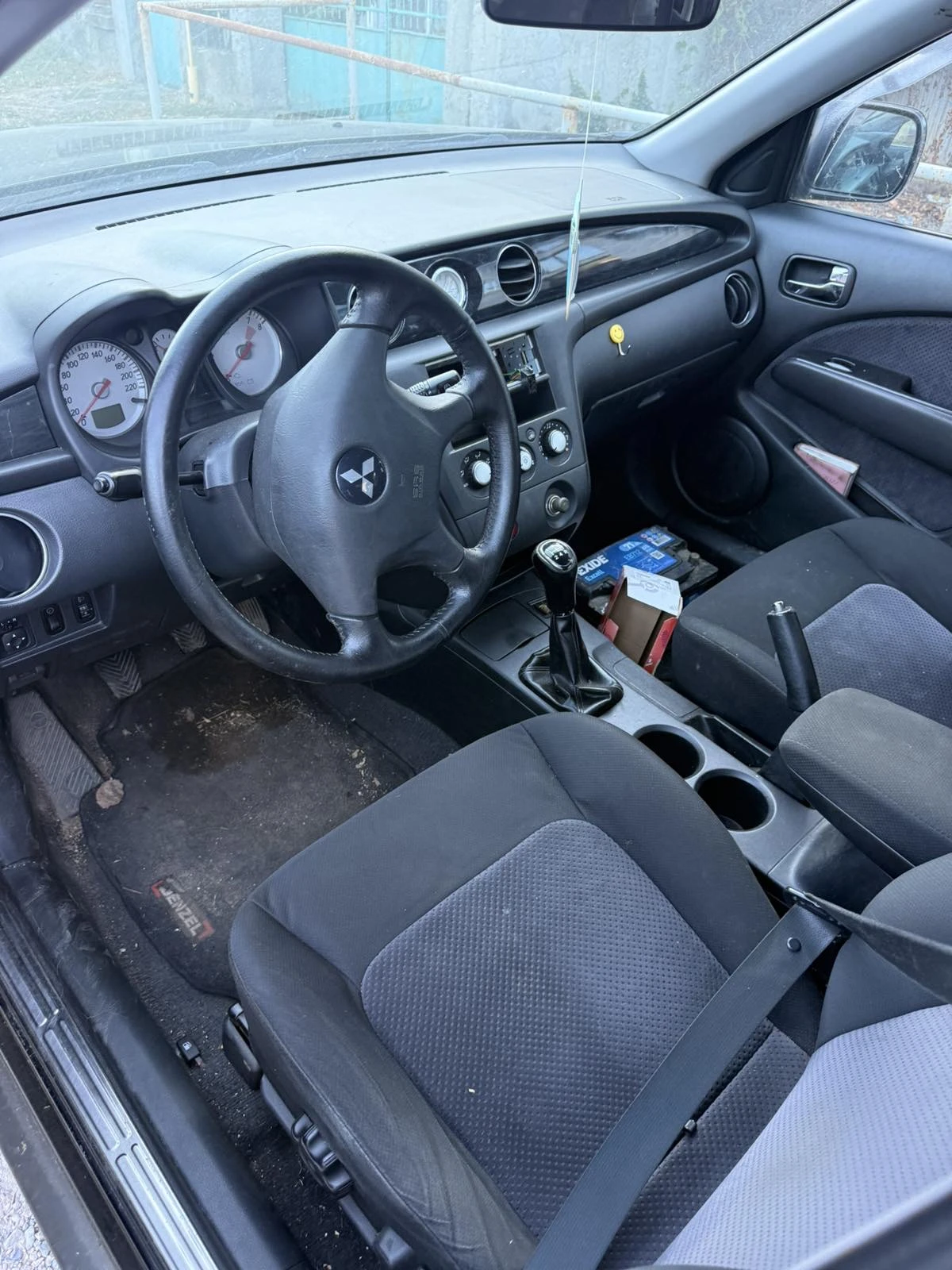 Mitsubishi Outlander 2.0 | Mobile.bg � ����������� 4