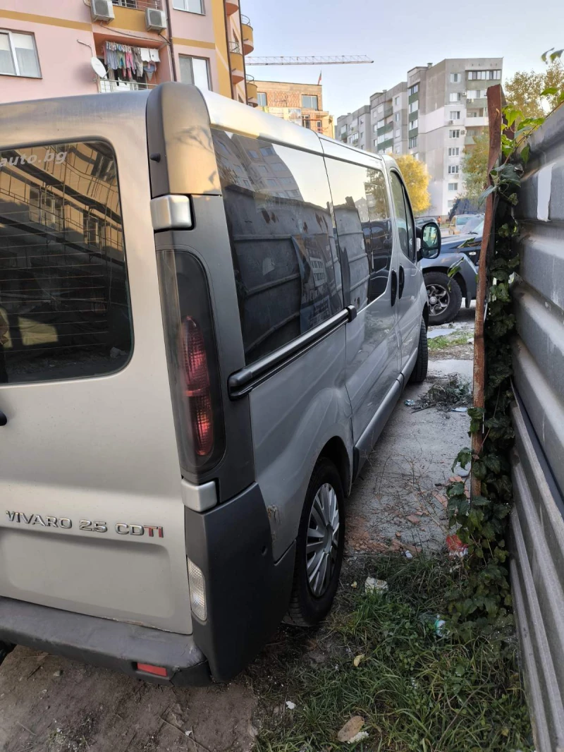 Opel Vivaro, снимка 7 - Бусове и автобуси - 47959595