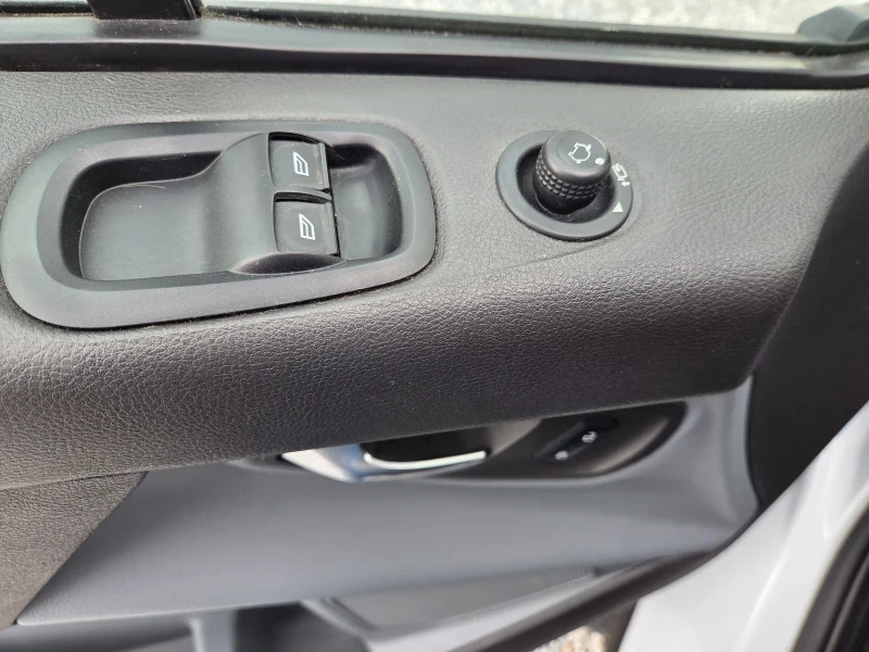Ford Transit Custom TDCi, Хладилен, Две странични врати, Климатик, снимка 12 - Бусове и автобуси - 52574187