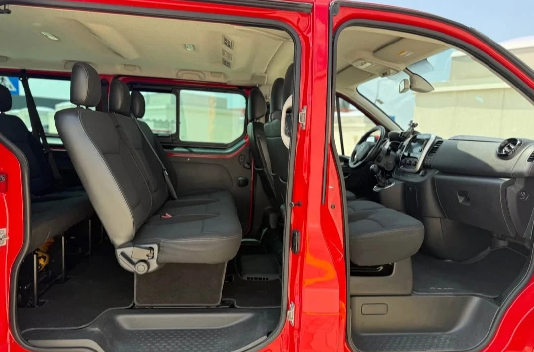 Opel Vivaro 9 Местно 1.6 Bi Turbo , снимка 8 - Бусове и автобуси - 54582661