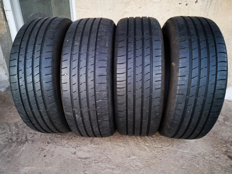 Гуми Летни 235/55R19, снимка 1 - Гуми и джанти - 29410946