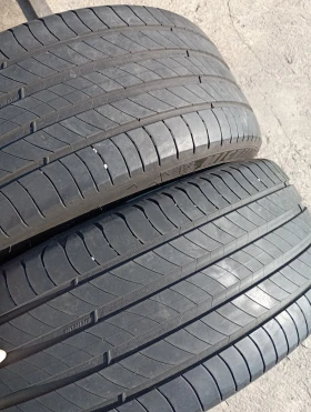 Гуми Летни 235/40R19, снимка 2 - Гуми и джанти - 49383693