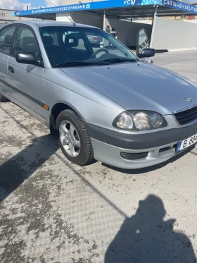 Toyota Avensis 1.6 , снимка 1