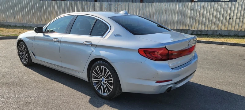 BMW 530E, снимка 3 - Автомобили и джипове - 47413768