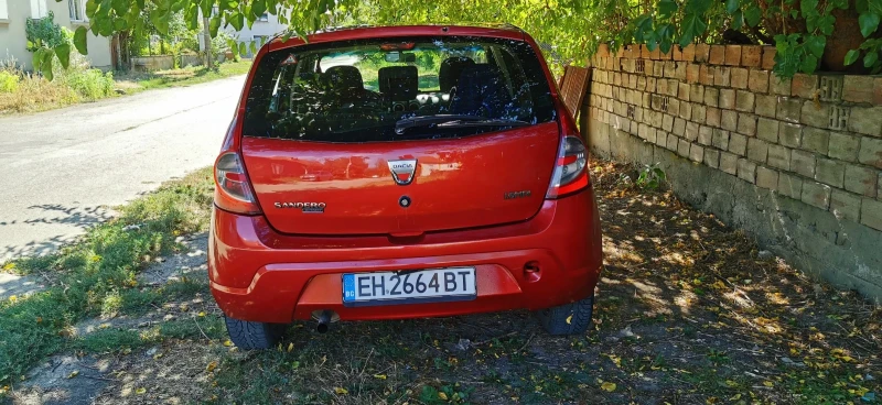 Dacia Sandero 1.6 LPG, снимка 4 - Автомобили и джипове - 51344289
