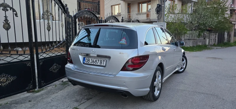 Mercedes-Benz R 320 R320 7G TRONIC 4 Matic 224кс перфектен 7 местен, снимка 6 - Автомобили и джипове - 52338122