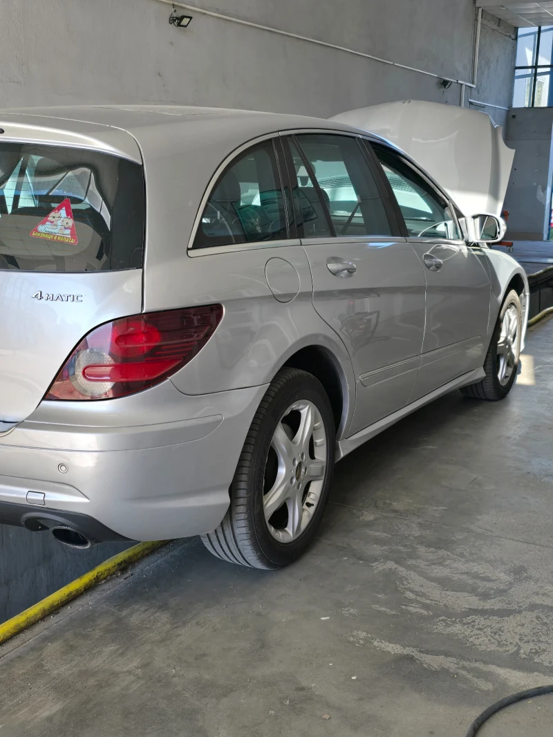 Mercedes-Benz R 320 R320 7G TRONIC 4 Matic 224кс перфектен 7 местен, снимка 3 - Автомобили и джипове - 52338122