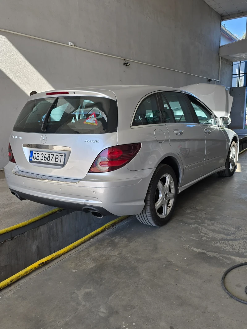 Mercedes-Benz R 320 R320 7G TRONIC 4 Matic 224кс перфектен 7 местен, снимка 4 - Автомобили и джипове - 52338122