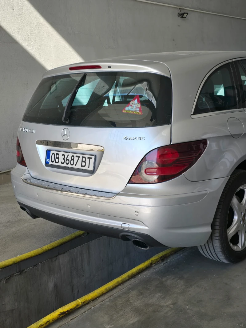 Mercedes-Benz R 320 R320 7G TRONIC 4 Matic 224кс перфектен 7 местен, снимка 2 - Автомобили и джипове - 52338122
