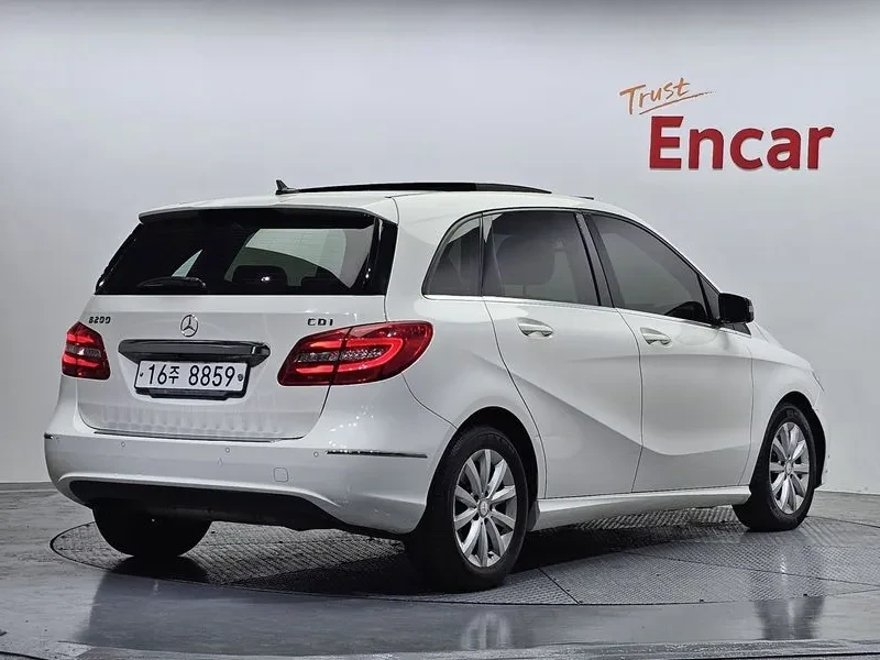 Mercedes-Benz B 200 2.0, снимка 2 - Автомобили и джипове - 54278312