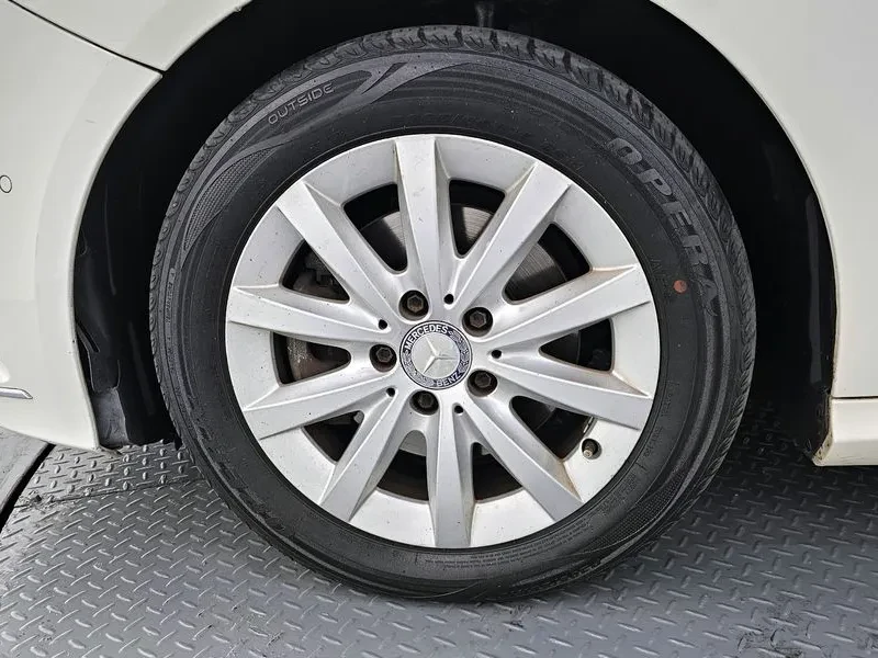 Mercedes-Benz B 200 2.0, снимка 5 - Автомобили и джипове - 54278312