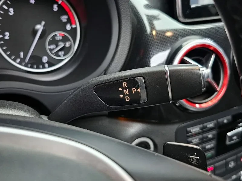 Mercedes-Benz B 200 2.0, снимка 9 - Автомобили и джипове - 54278312