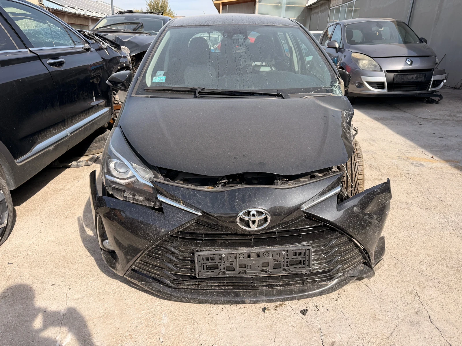 Toyota Yaris 1.5VVT-i 2NR, снимка 2 - Автомобили и джипове - 46186437