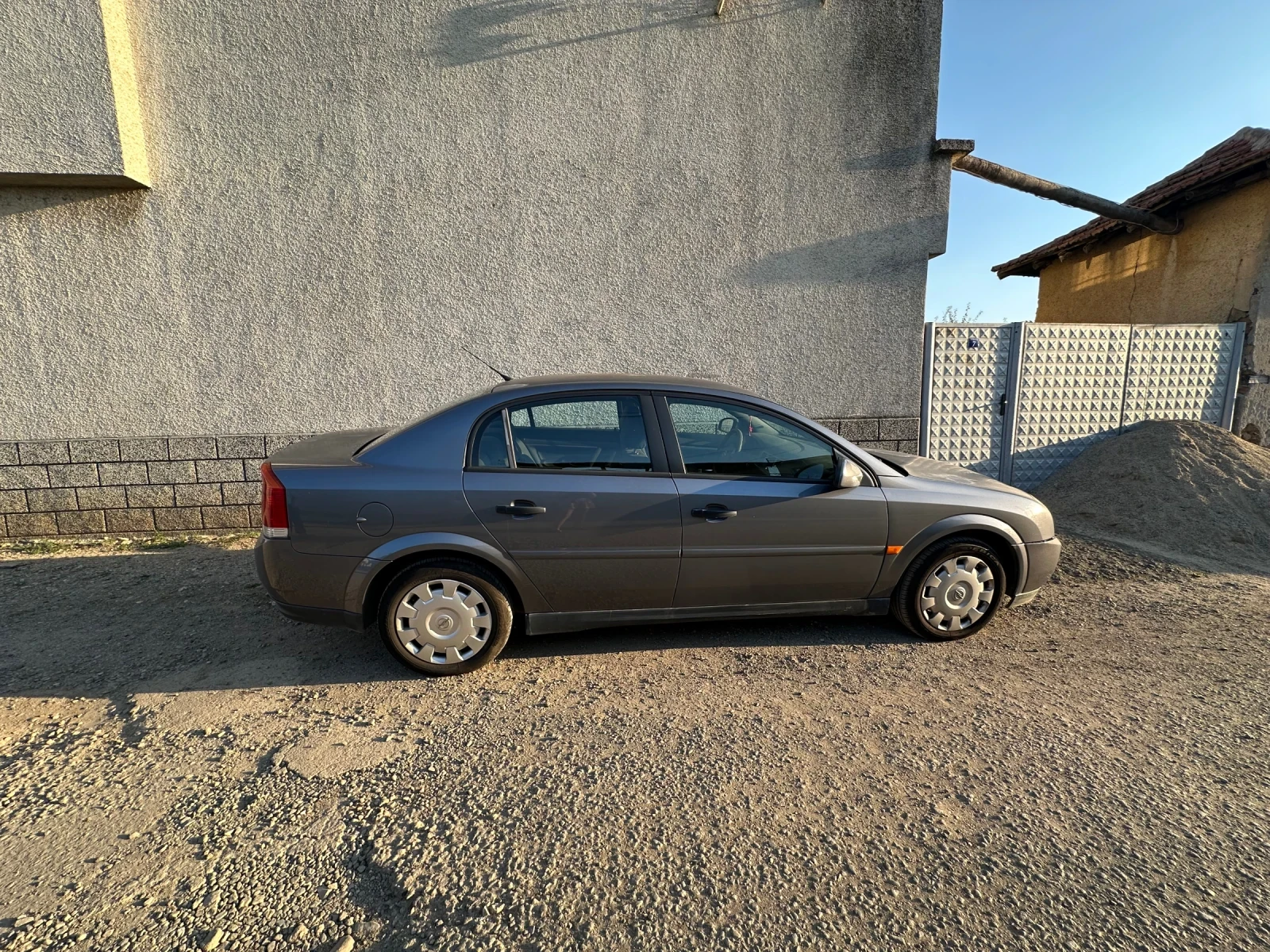 Opel Vectra C 2.2 direct - изображение 4