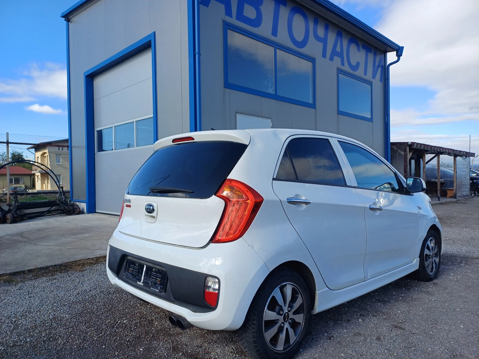 Kia Picanto 1.0i-68кс - изображение 3