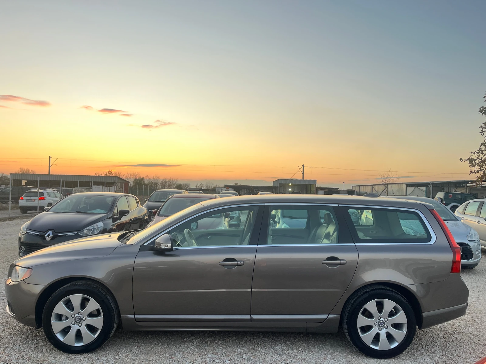 Volvo V70 2.4D, 163ck., АВТОМАТИК, ЛИЗИНГ - изображение 4