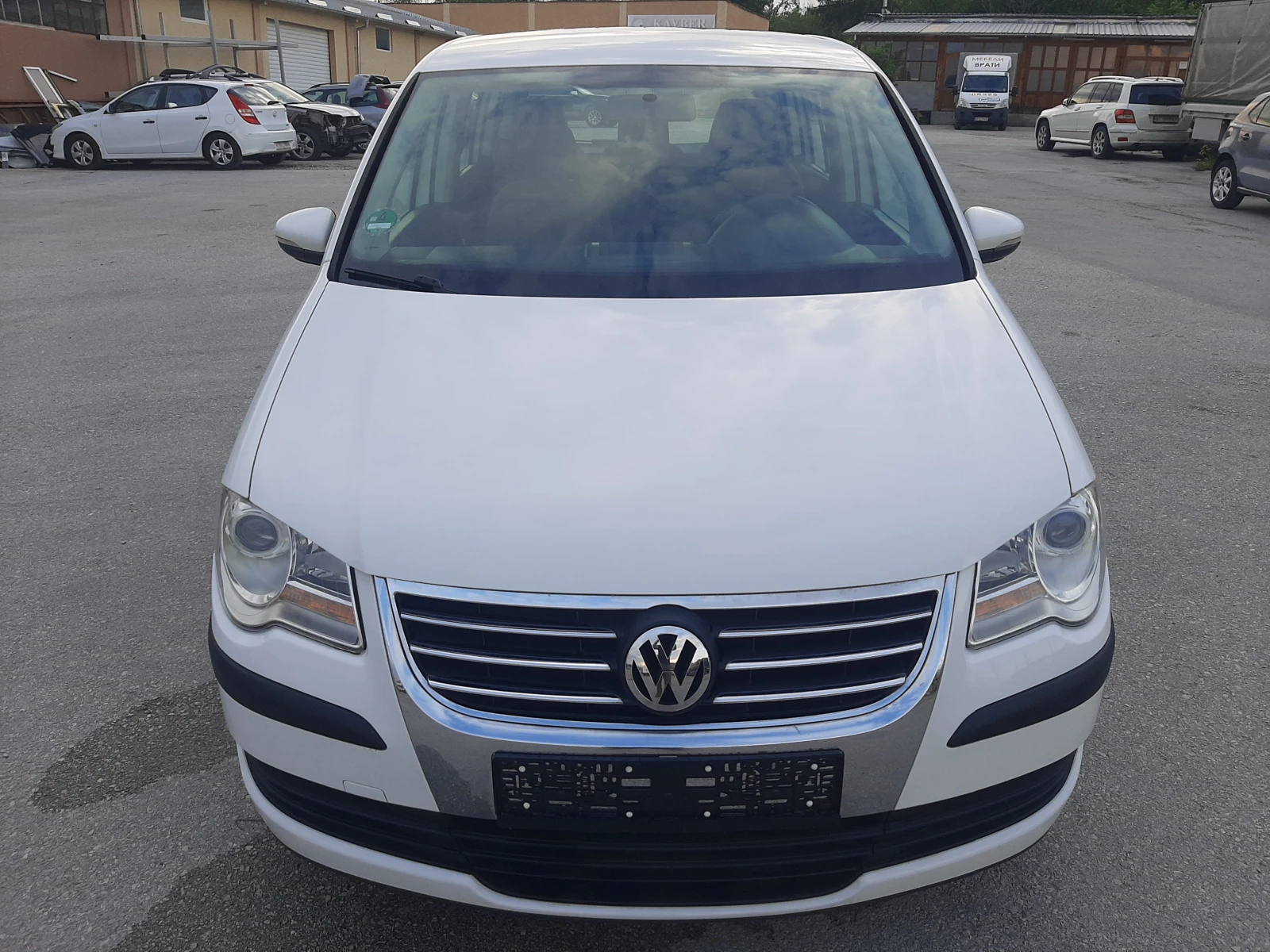 VW Touran 1.9TDI 105кс.6sk.7m. - изображение 8