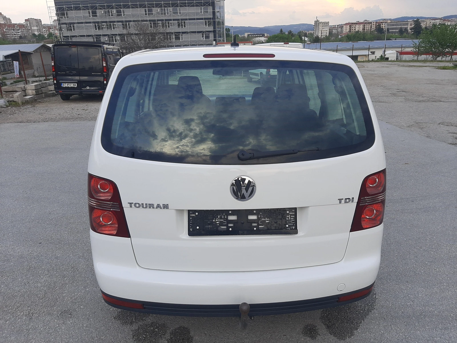VW Touran 1.9TDI 105кс.6sk.7m. - изображение 4