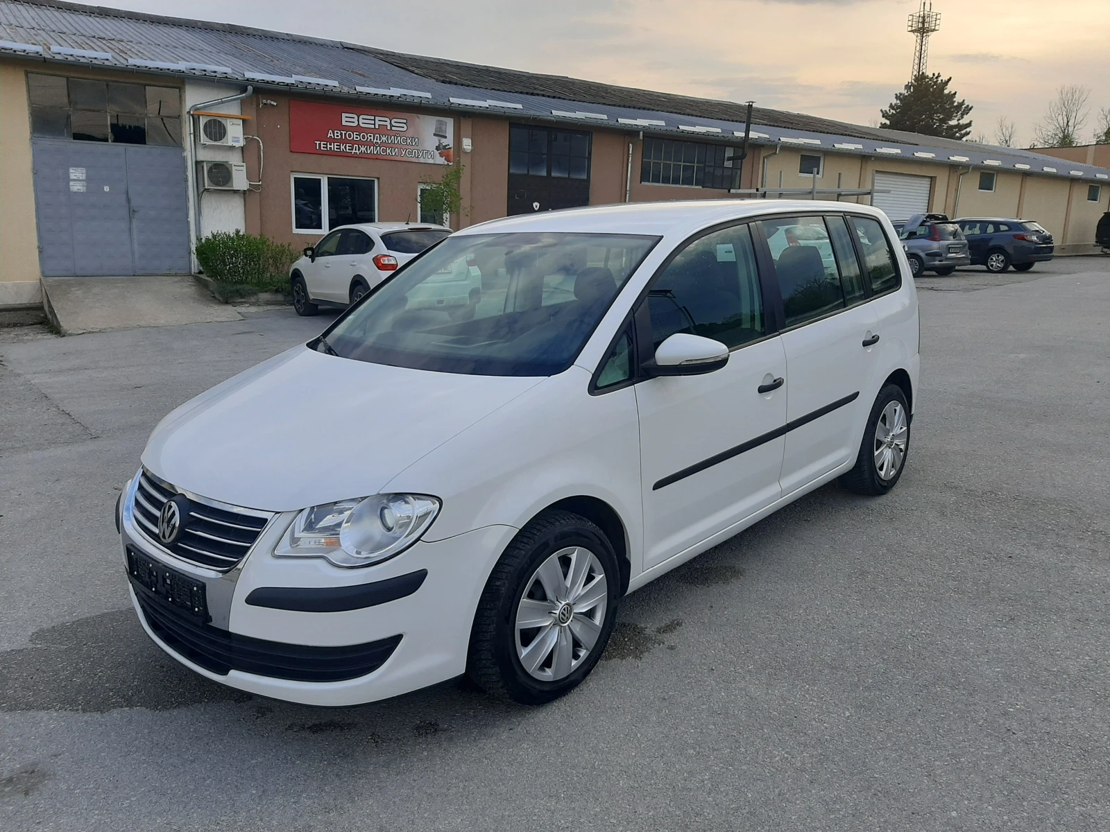VW Touran 1.9TDI 105кс.6sk.7m. - изображение 6