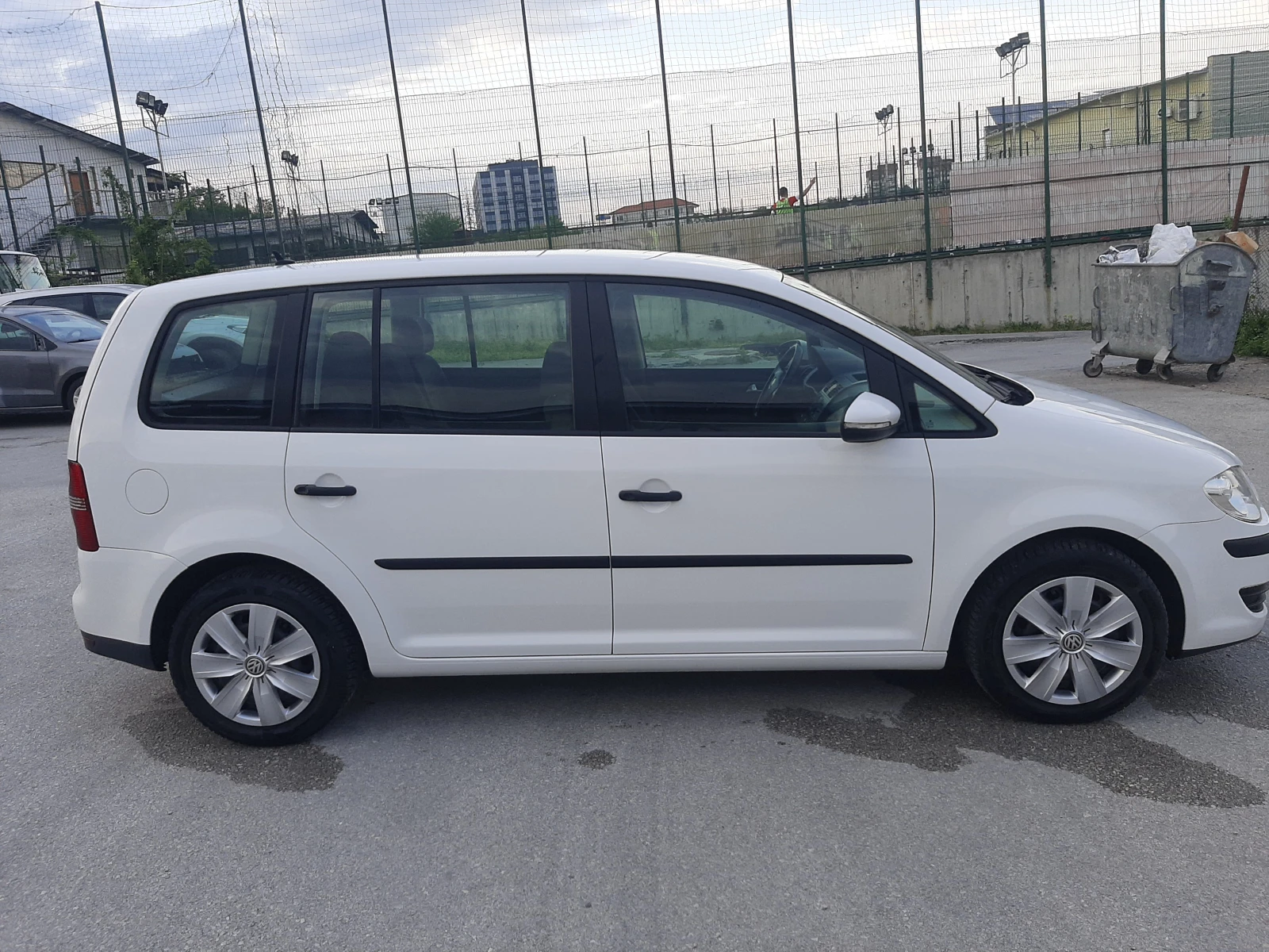 VW Touran 1.9TDI 105кс.6sk.7m. - изображение 2
