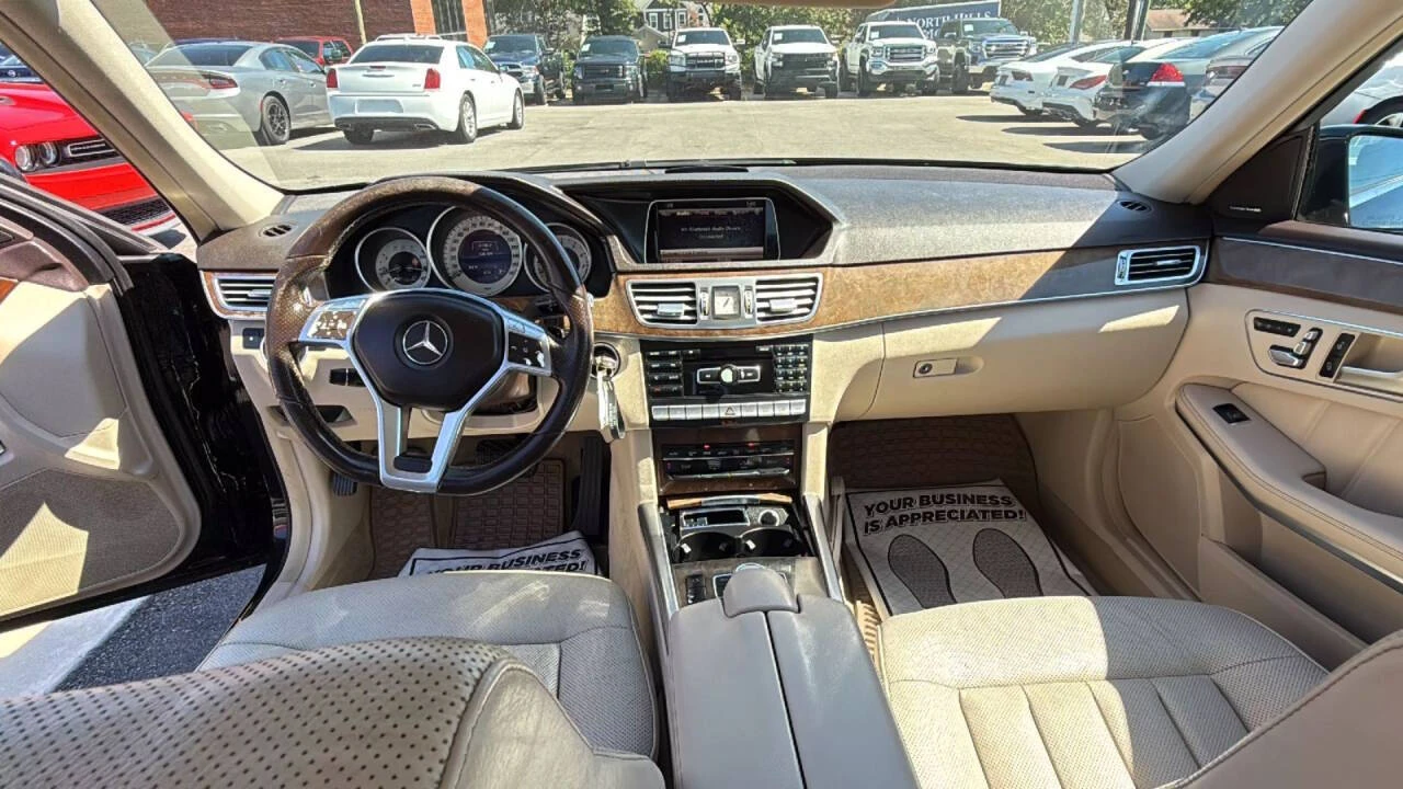 Mercedes-Benz E 500 AMG* PACK* 4MATIC* ПОДГРЕВ* ОБДУХВАНЕ* КАМЕРА* МАС - изображение 10