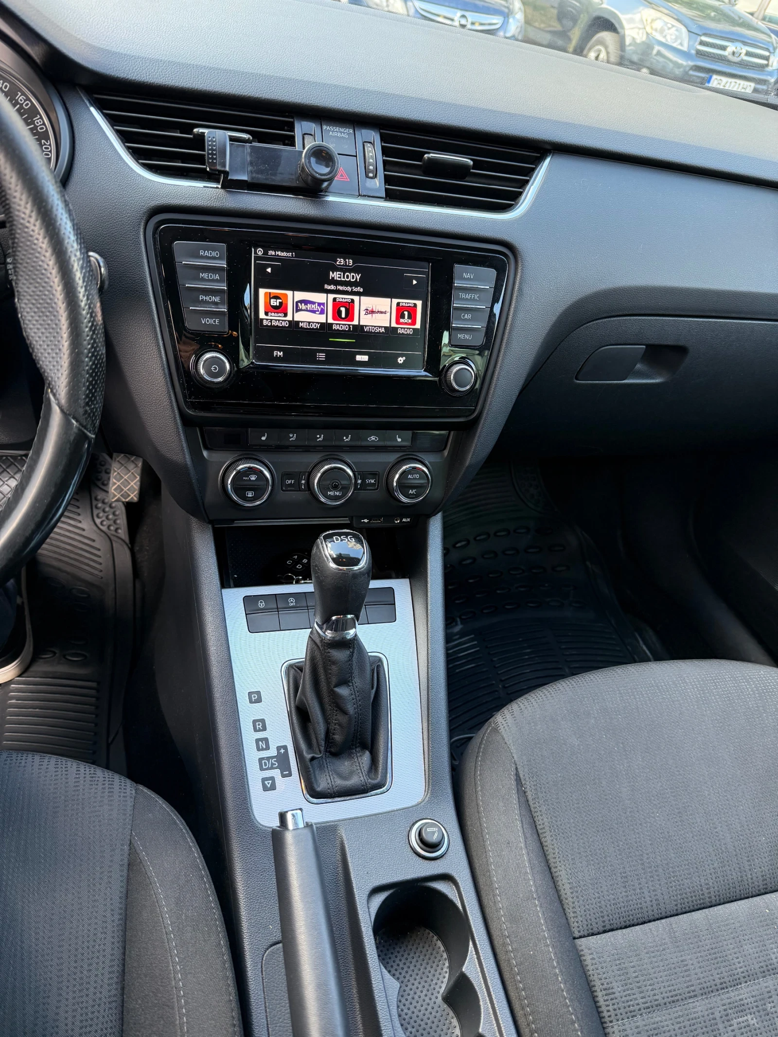 Skoda Octavia 1.6 TDI, 7DSG - изображение 9