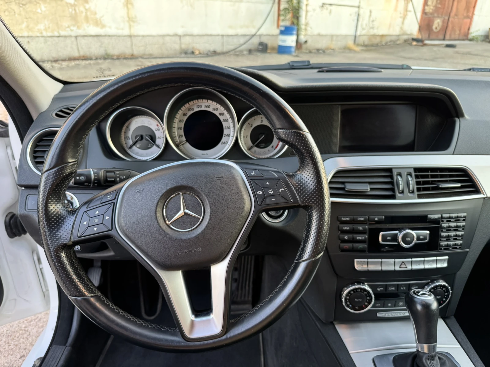 Mercedes-Benz C 220 Avangard Facelift - изображение 10