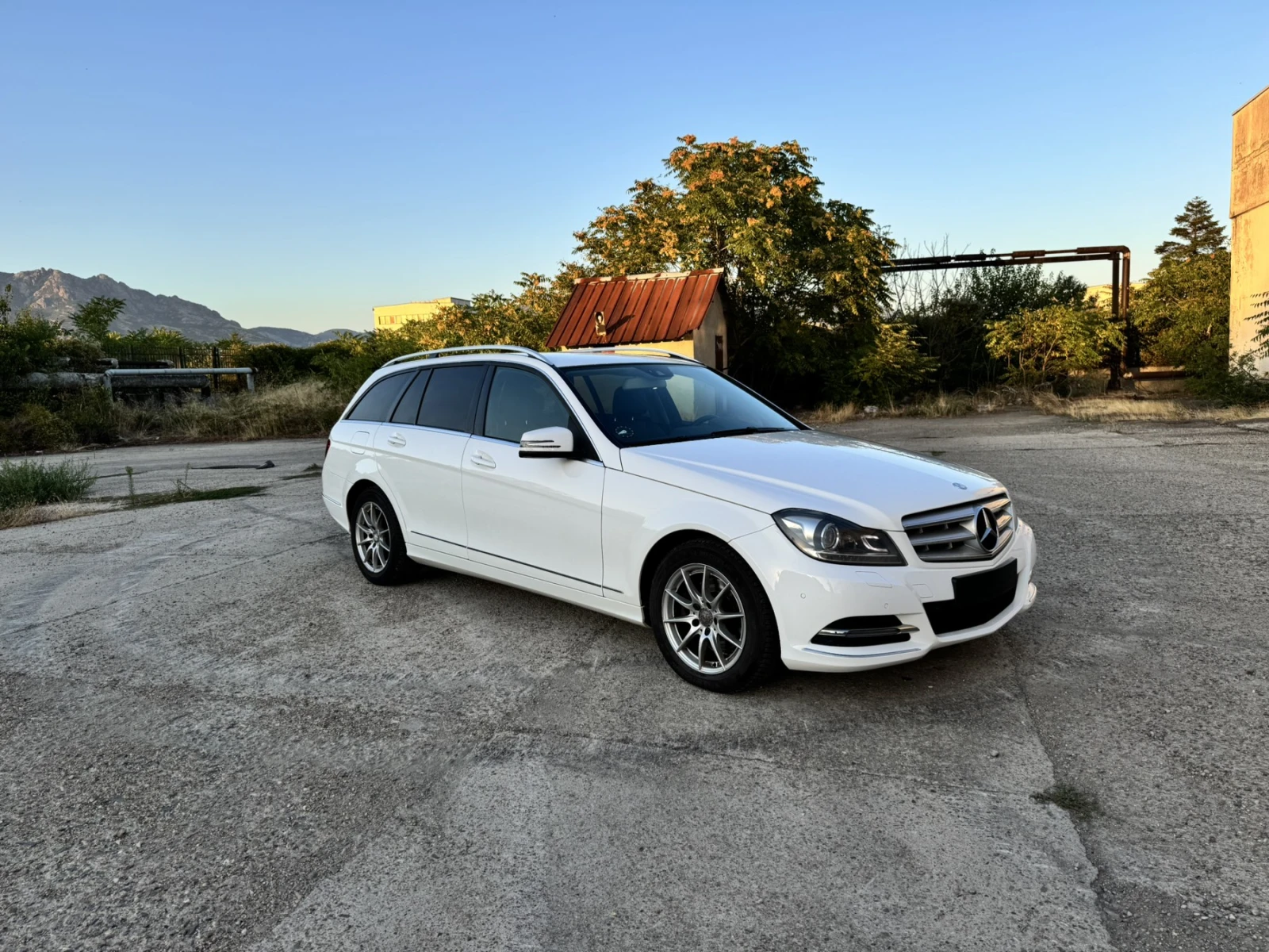 Mercedes-Benz C 220 Avangard Facelift - изображение 4
