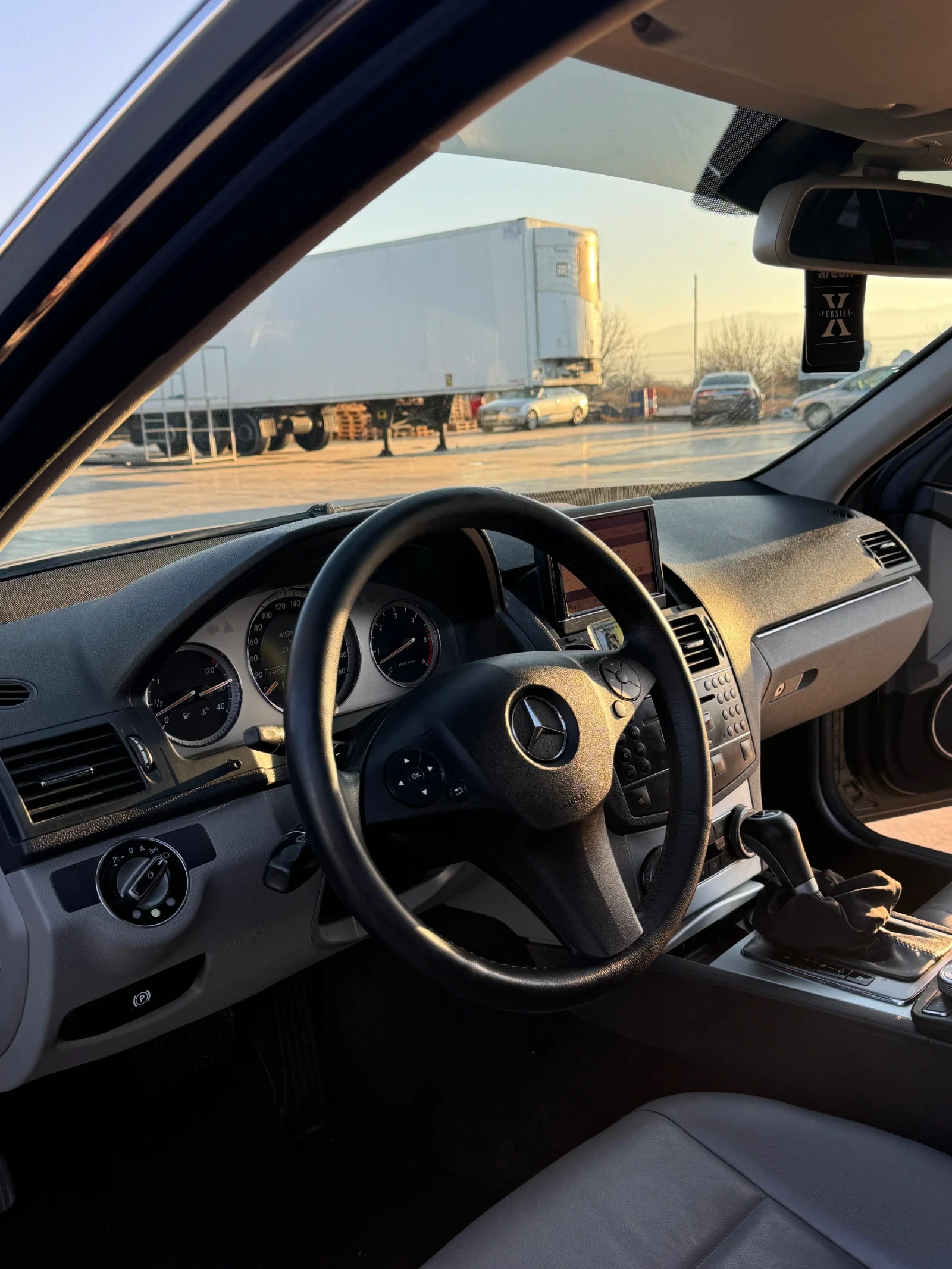 Mercedes-Benz C 320 Mercedes w204 - изображение 3