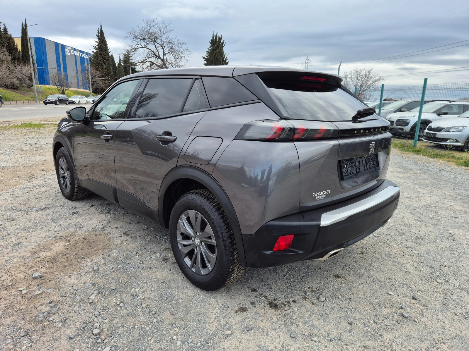 Peugeot 2008 1.2 i Turbo , снимка 3 - Автомобили и джипове - 53270048